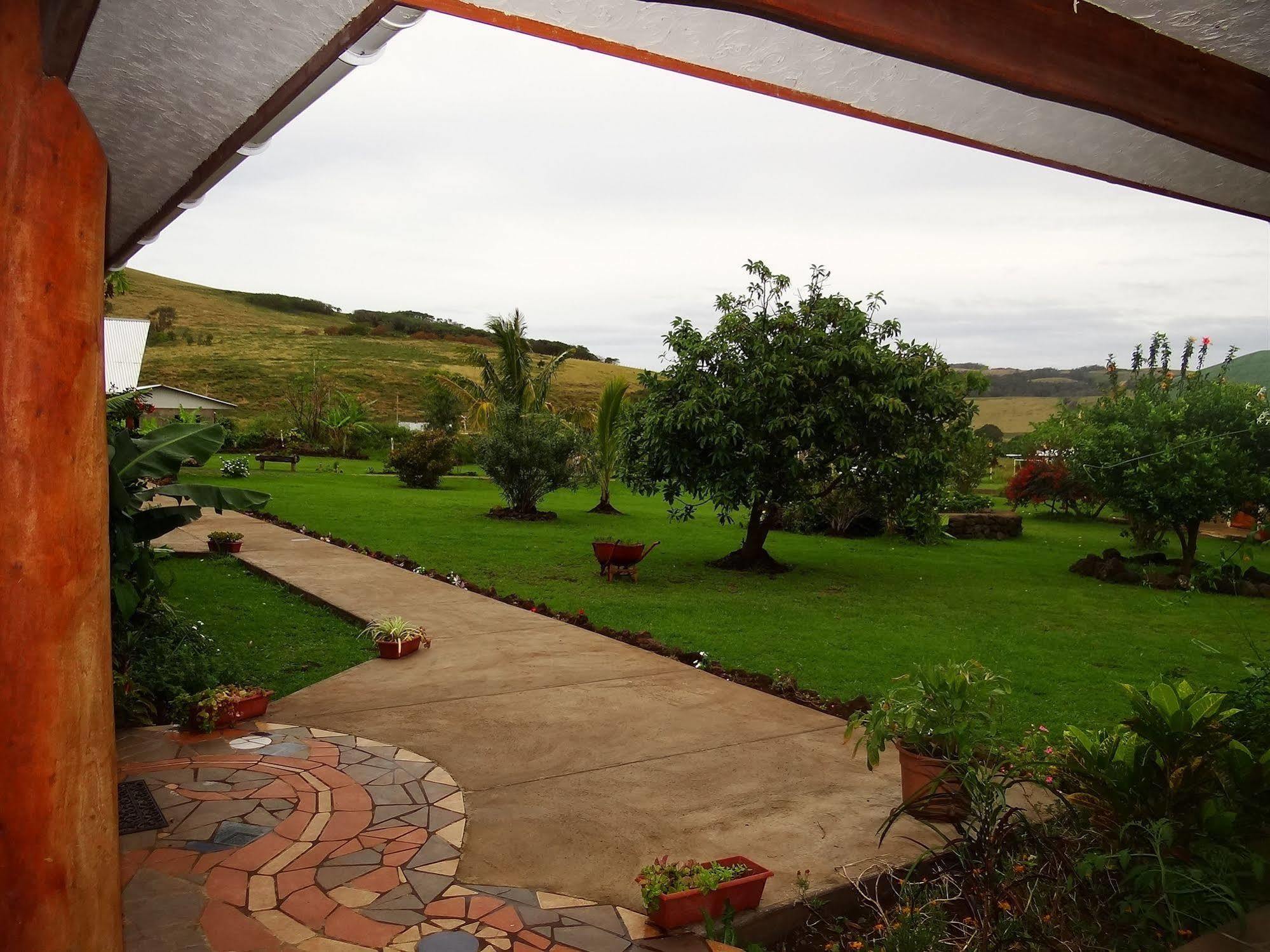 Cabanas Rapa Nui Orito Hanga Roa Exterior photo