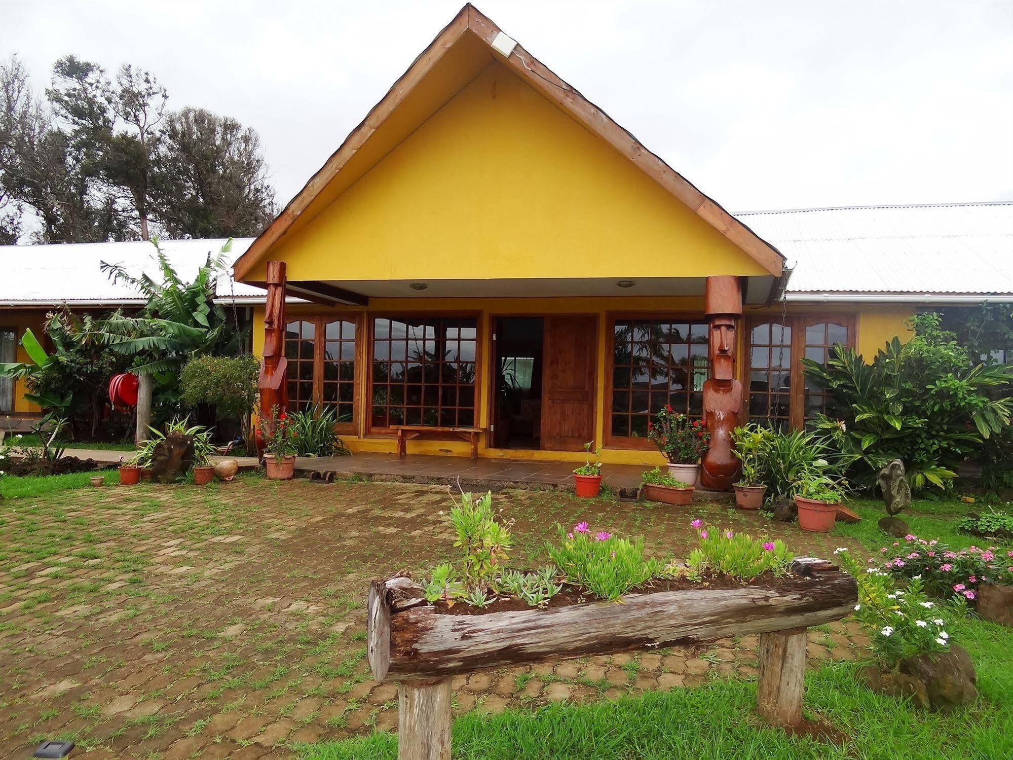 Cabanas Rapa Nui Orito Hanga Roa Exterior photo